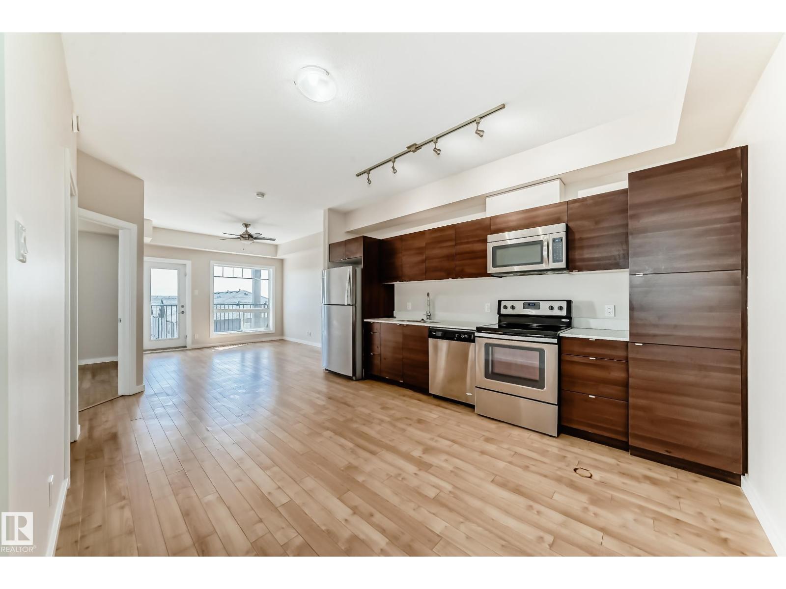 #413 9519 160 AV NW, Edmonton
