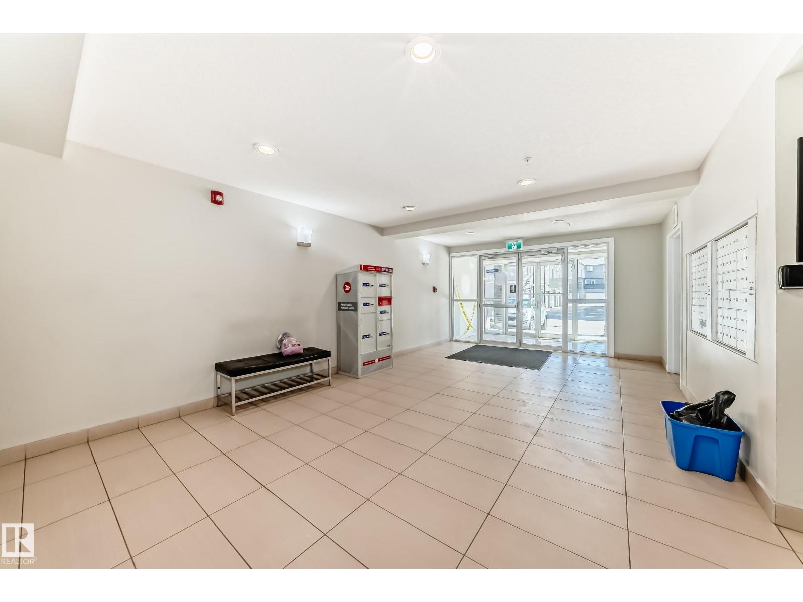 #413 9519 160 AV NW, Edmonton