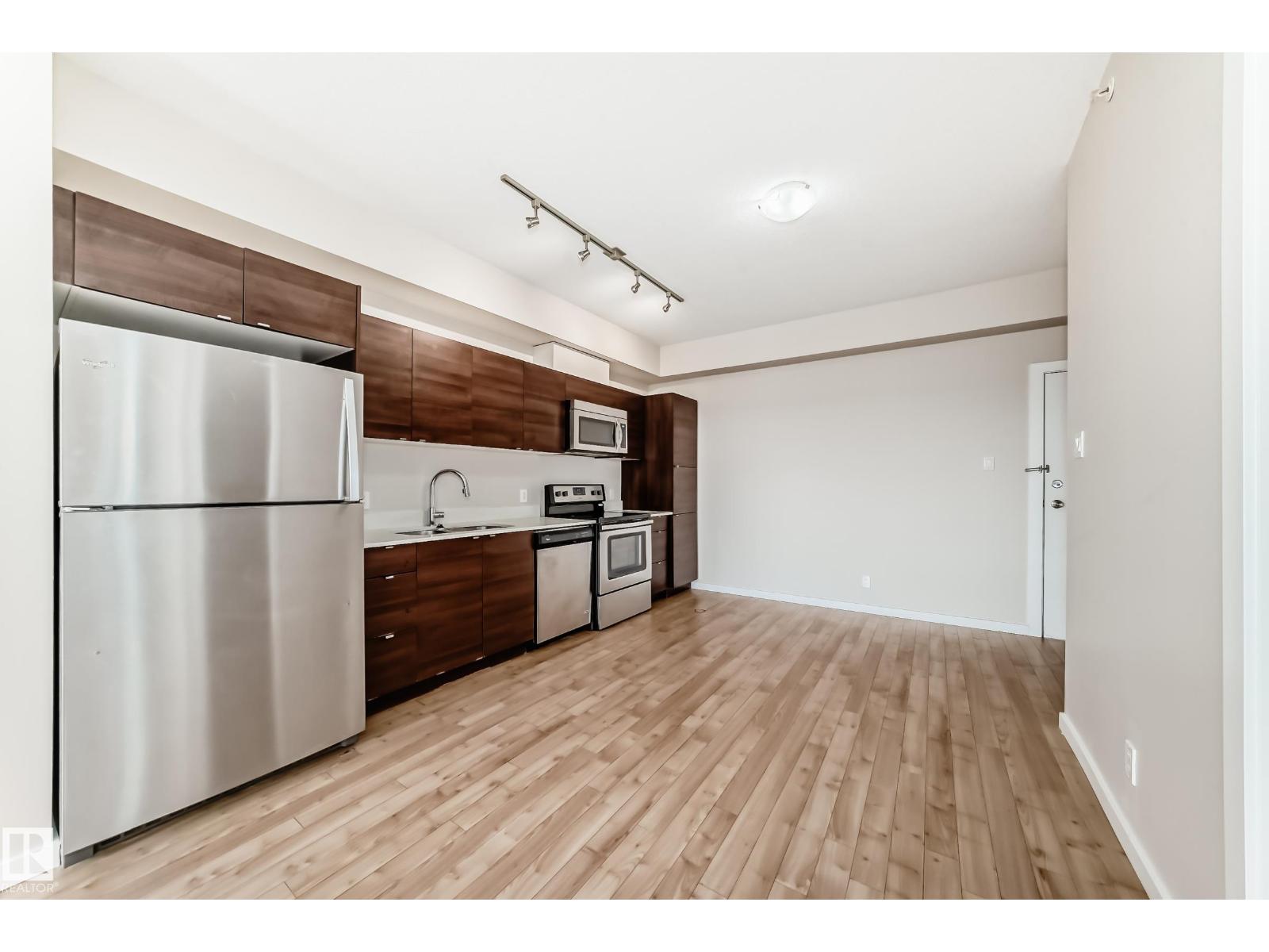 #413 9519 160 AV NW, Edmonton