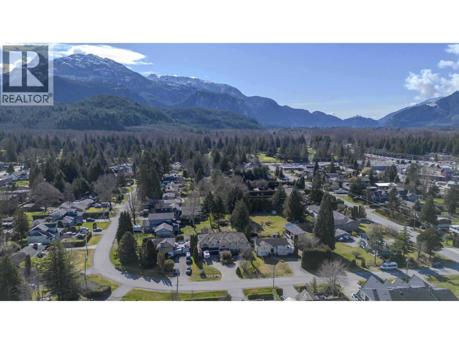 40251 KALODON ROAD, Squamish