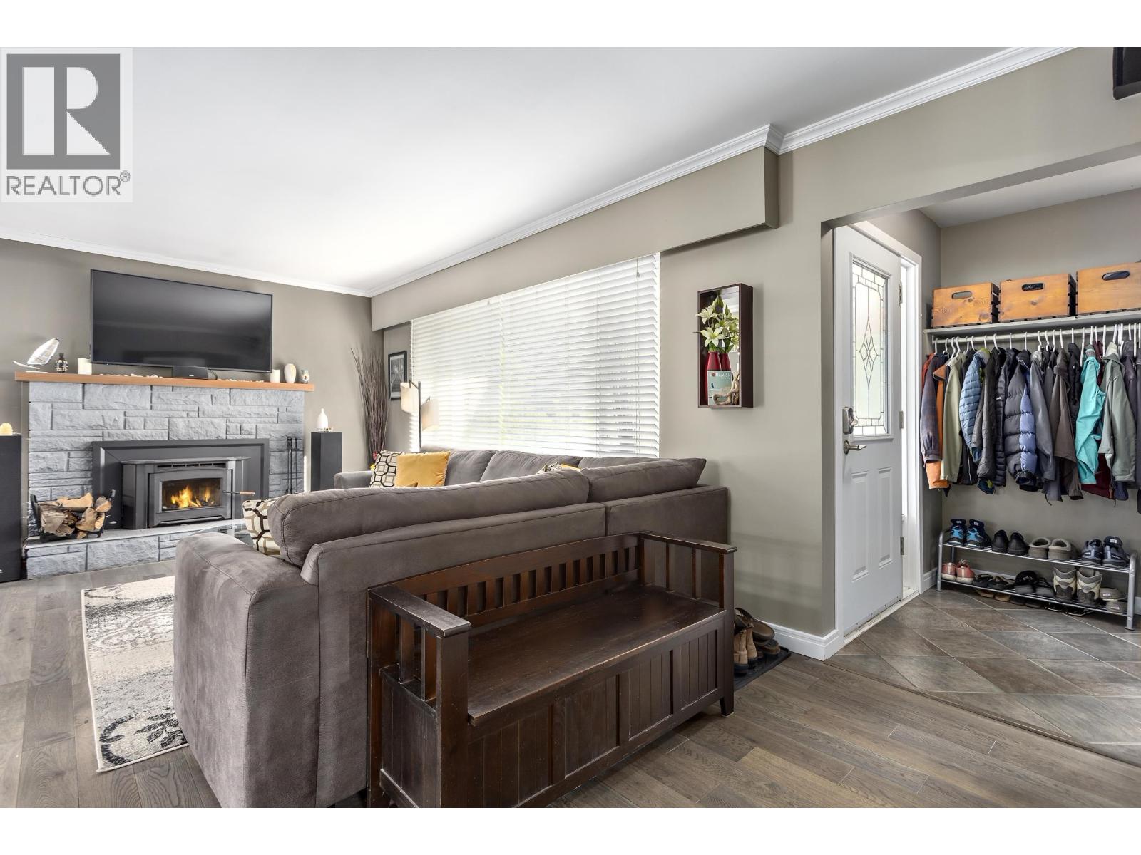 40251 KALODON ROAD, Squamish