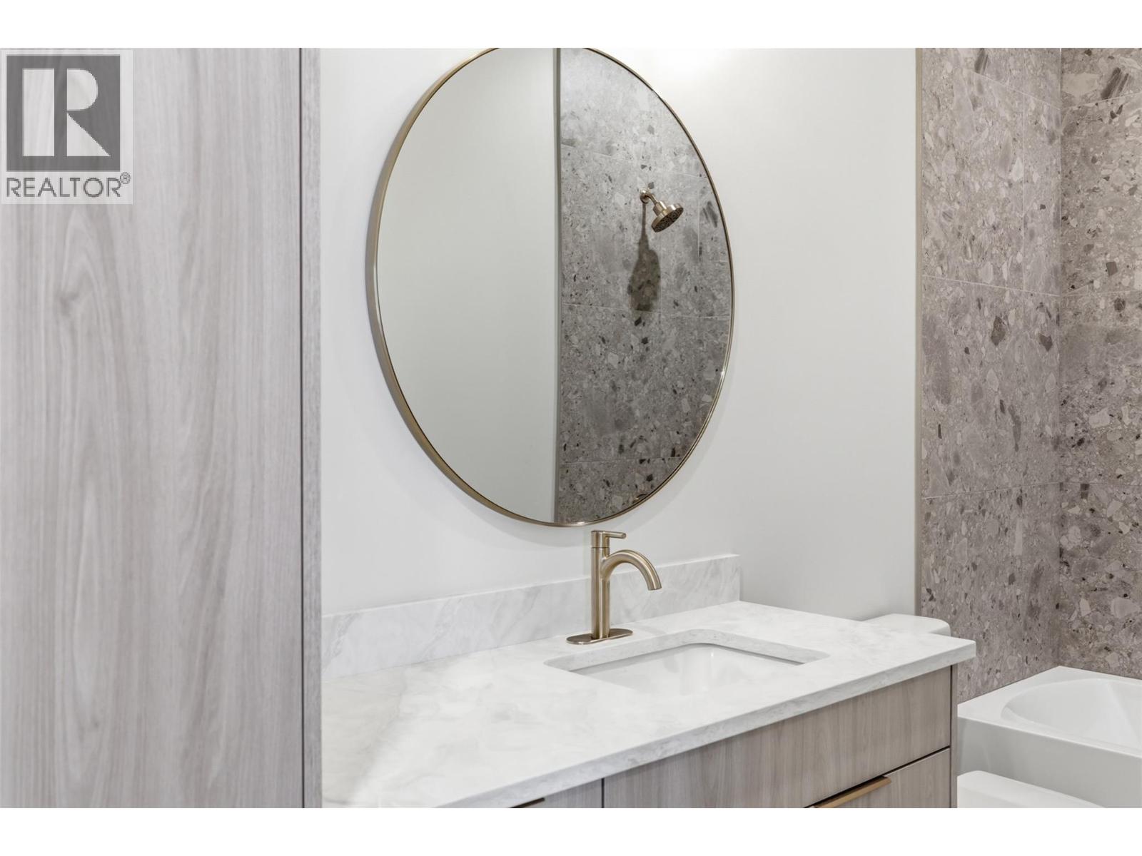#327 38 RUE CHEVAL NOIR - 54