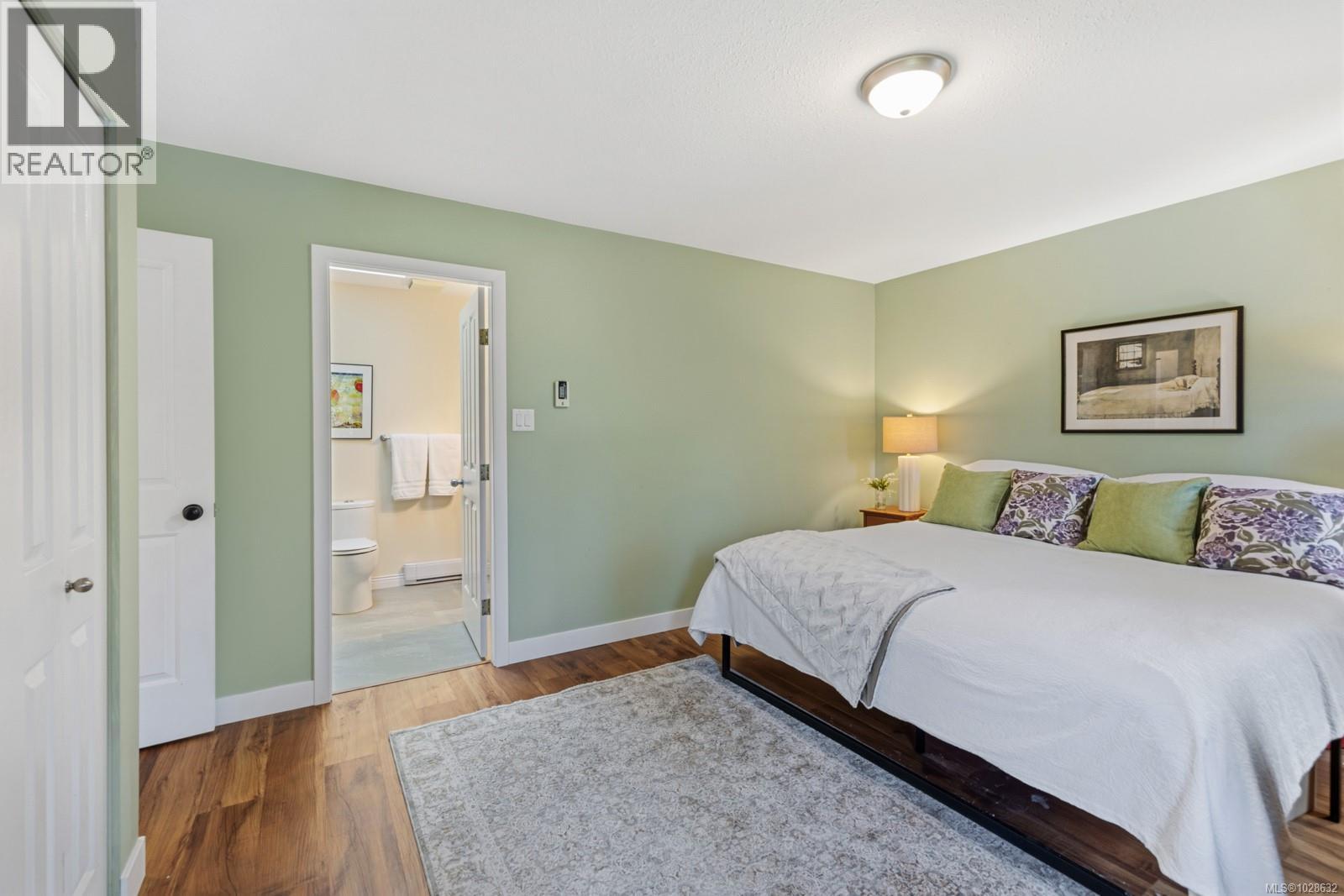 4589 Kilmarnock Dr - 27