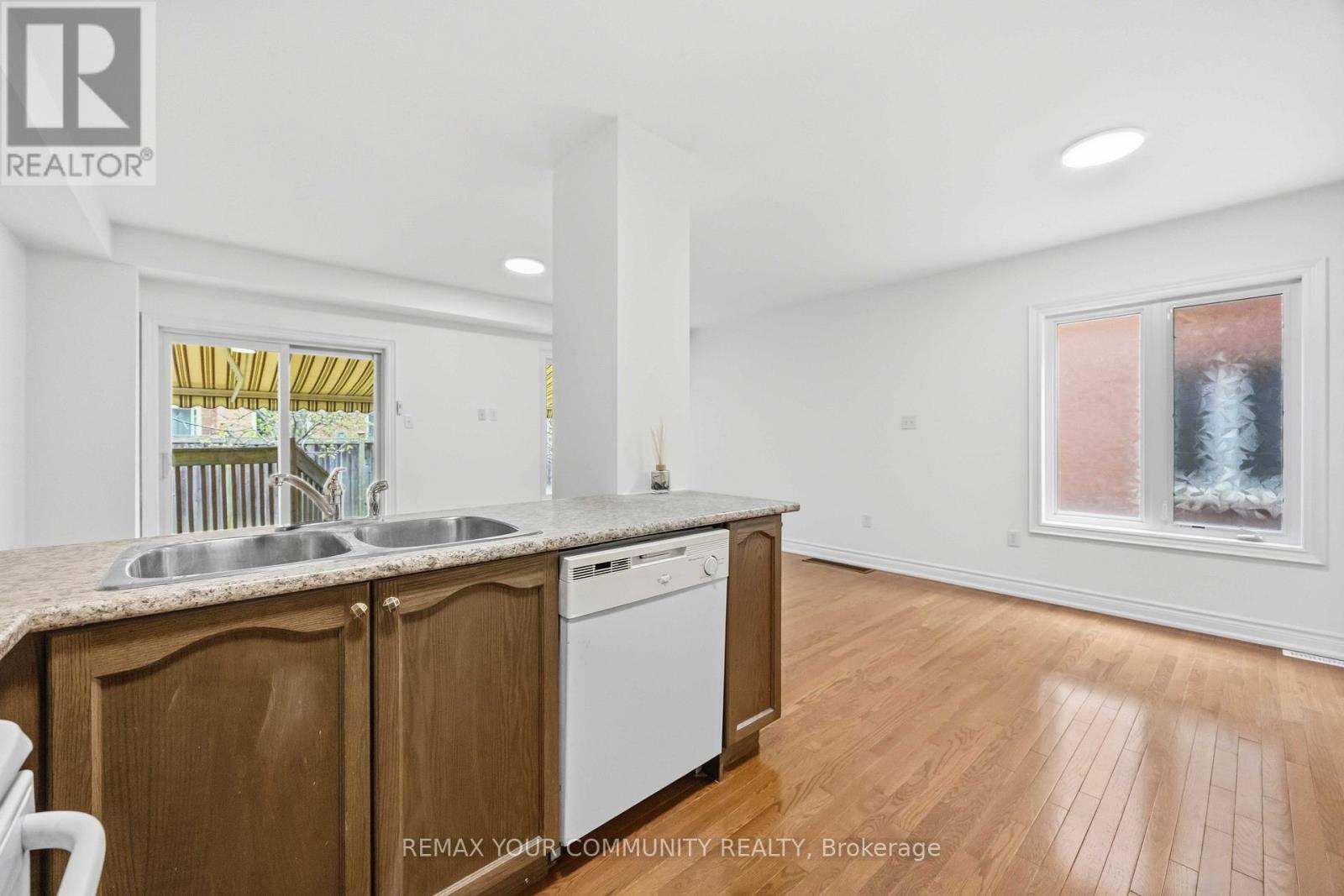 17 LATITUDE LANE - 15