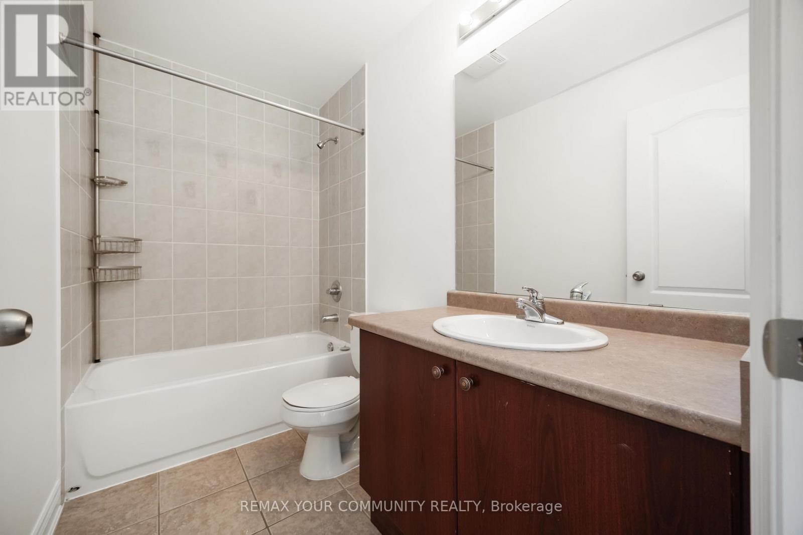 17 LATITUDE LANE - 25