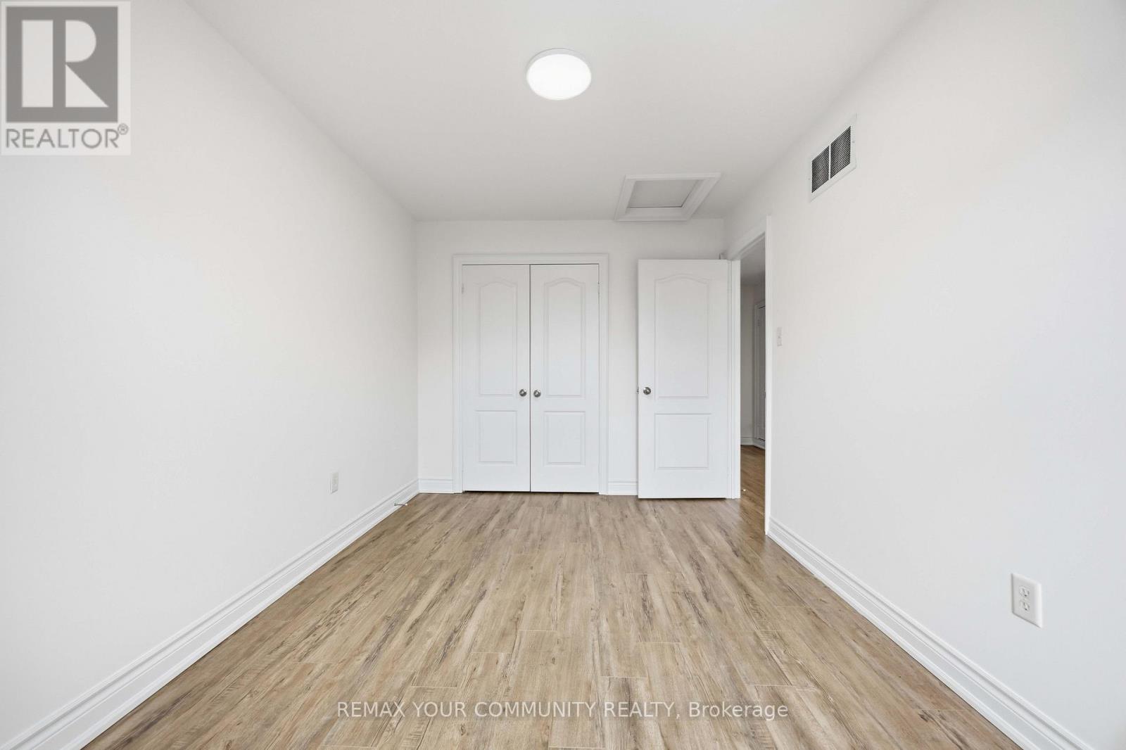 17 LATITUDE LANE - 27