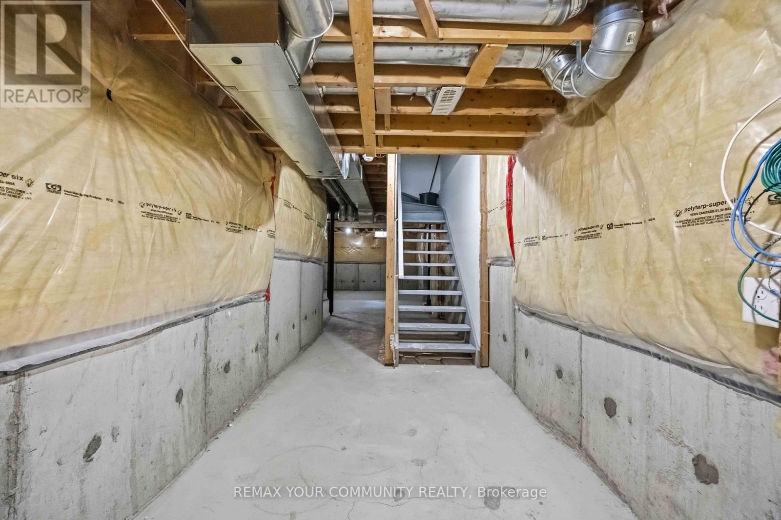 17 LATITUDE LANE - 30