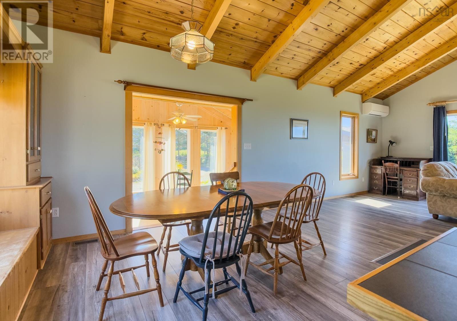 40 Country Lane - 28