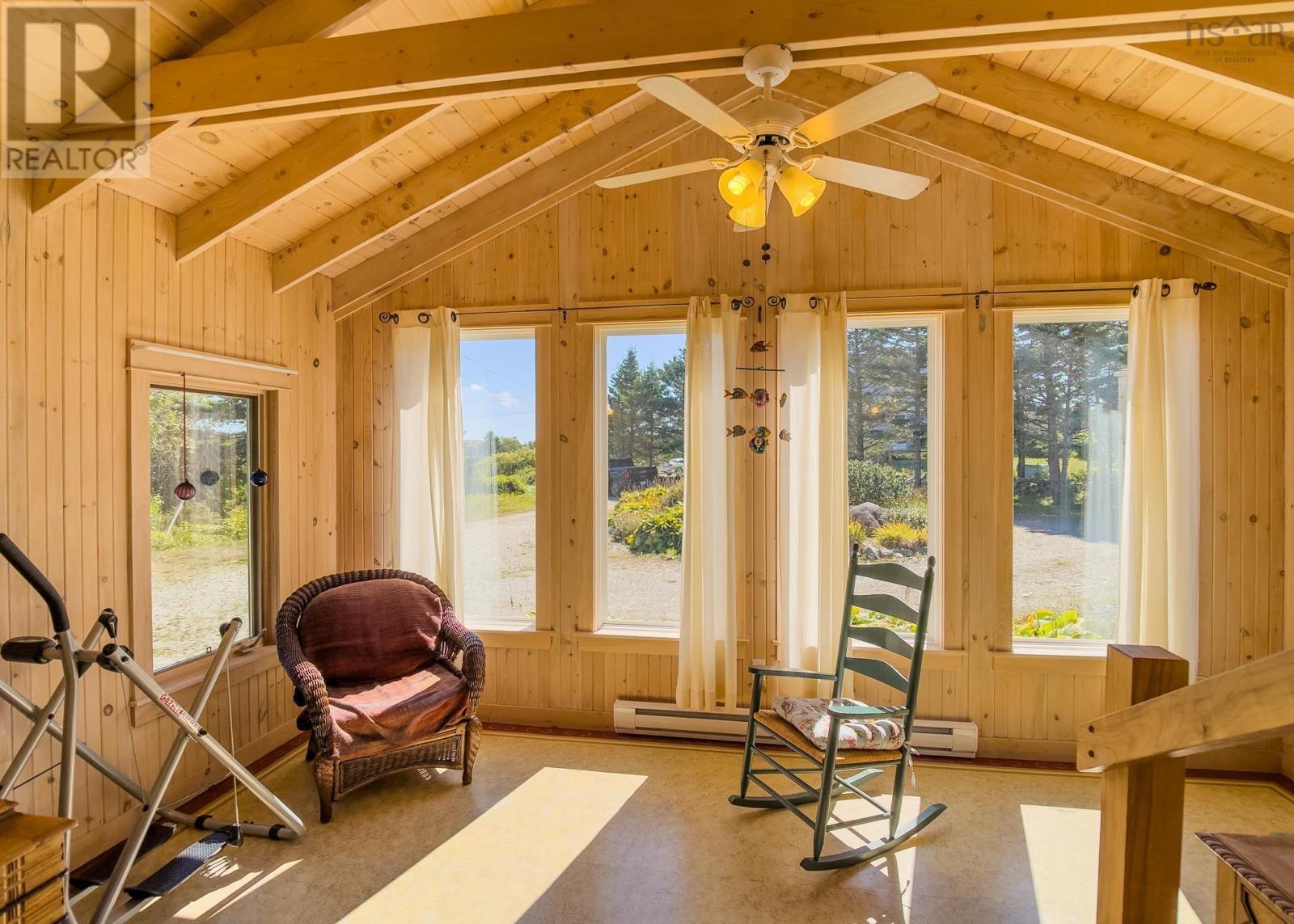 40 Country Lane - 32