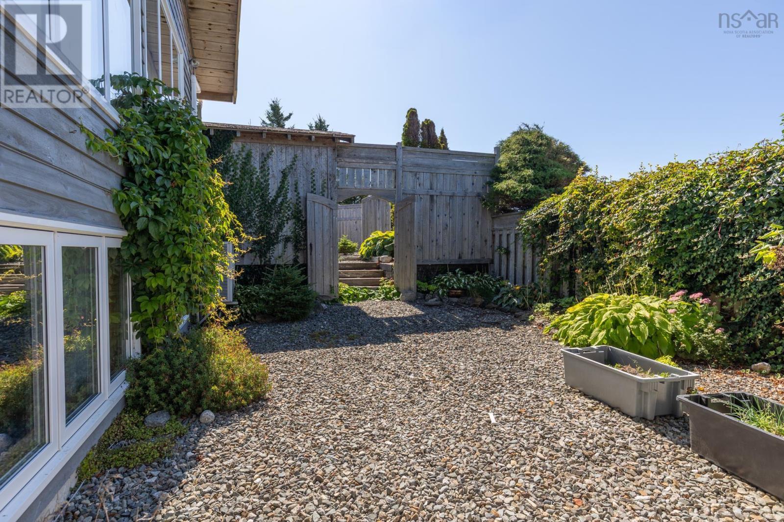 40 Country Lane - 8