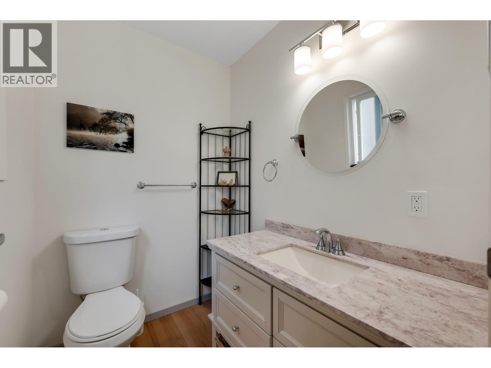 2572 THE BOULEVARD, Squamish