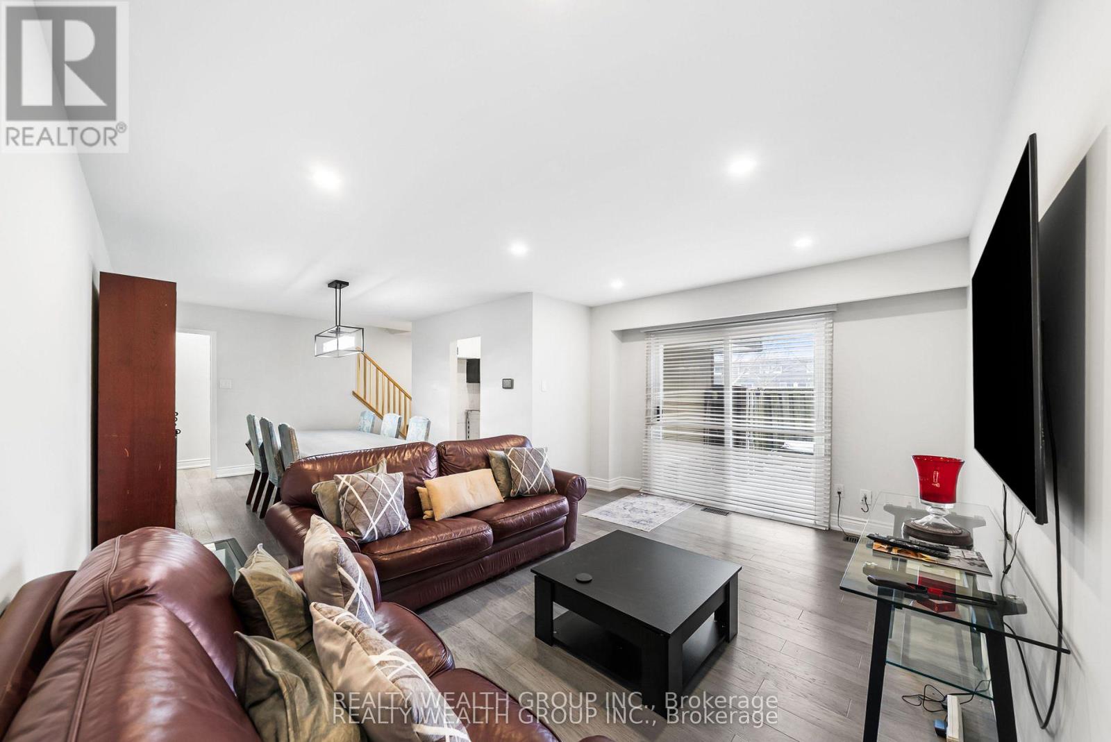 #39 521 TIMBER LANE - 11