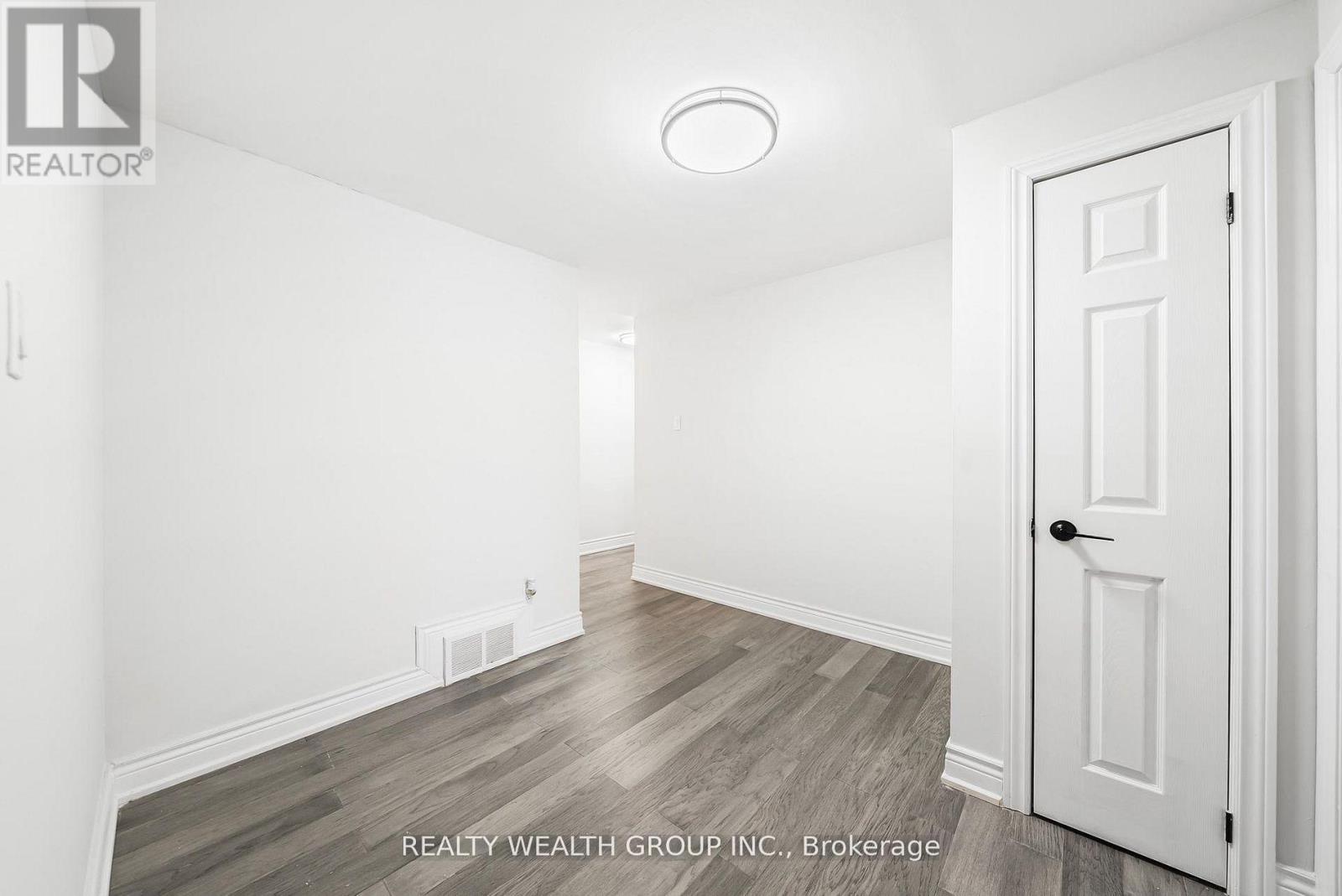 #39 521 TIMBER LANE - 19