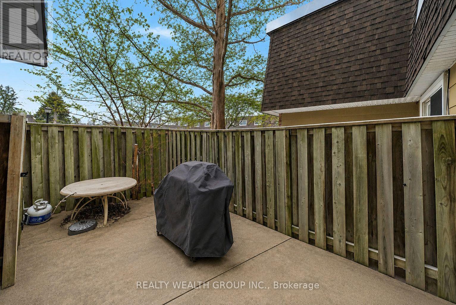 #39 521 TIMBER LANE - 24