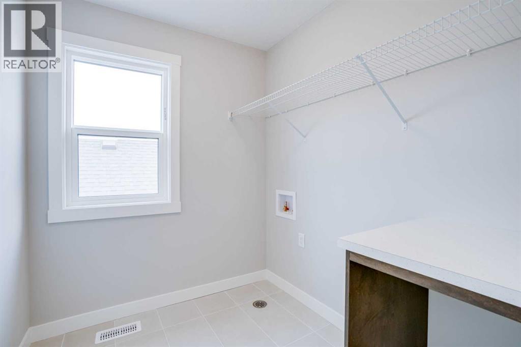 77 Calhoun Crescent NE - 23