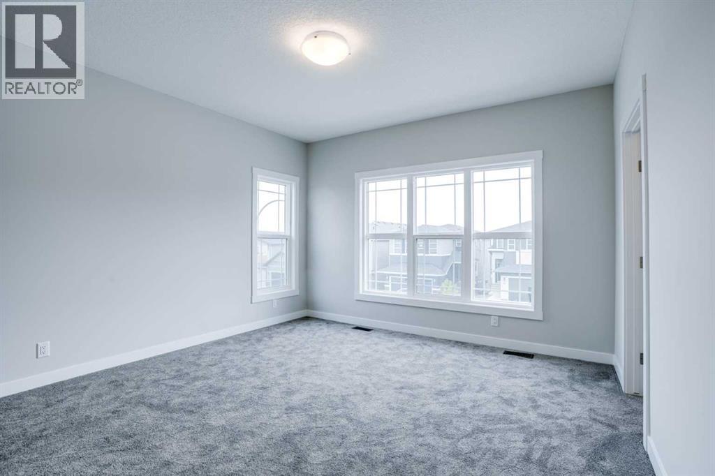 77 Calhoun Crescent NE - 31