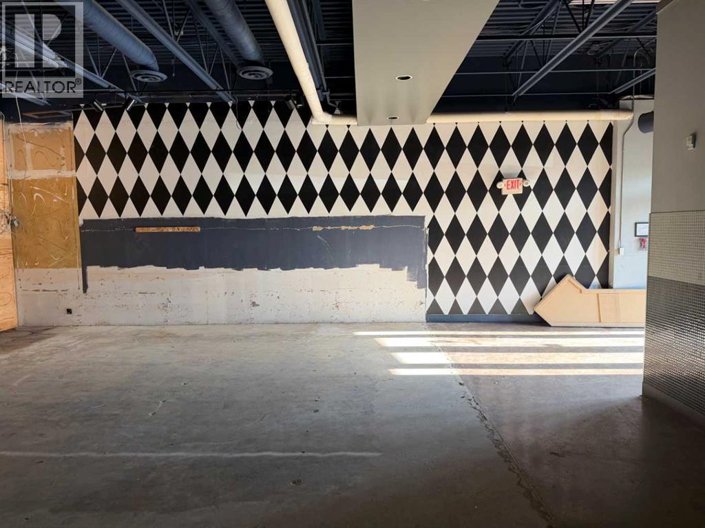 10508 100 Avenue — photo 44