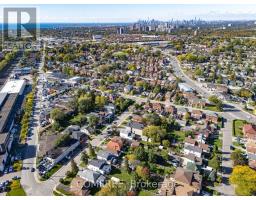 18 Glasgow Avenue, Toronto, ON M1K1C1 Photo 17