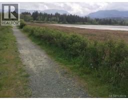 9 Tozer Rd, Fanny Bay, BC V0R1W0 Photo 14