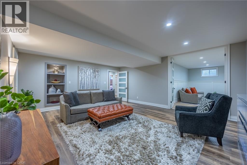 11 GREENLEAF Lane, Ancaster, Ontario, L9G0E7 — Photo 10