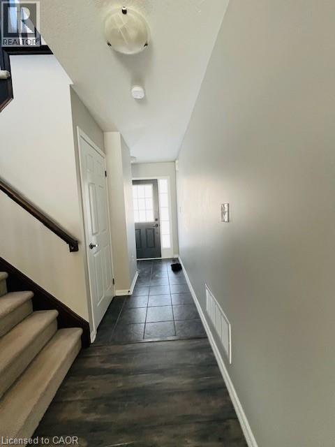77 ABBOTT Crescent, Cambridge, Ontario, N3C0C9 — Photo 8