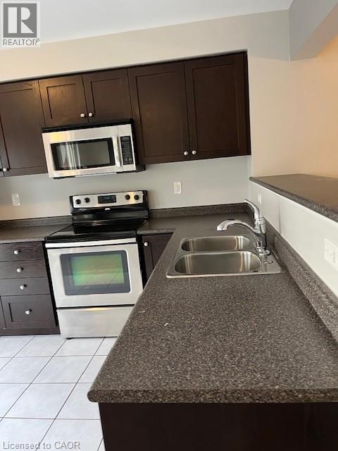 77 ABBOTT Crescent, Cambridge, Ontario, N3C0C9 — Photo 6