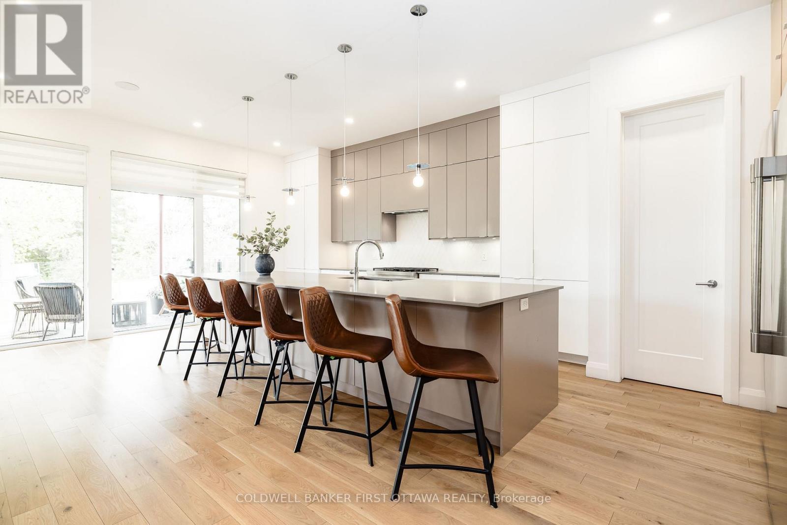 11A CARLETON CATHCART STREET - 12