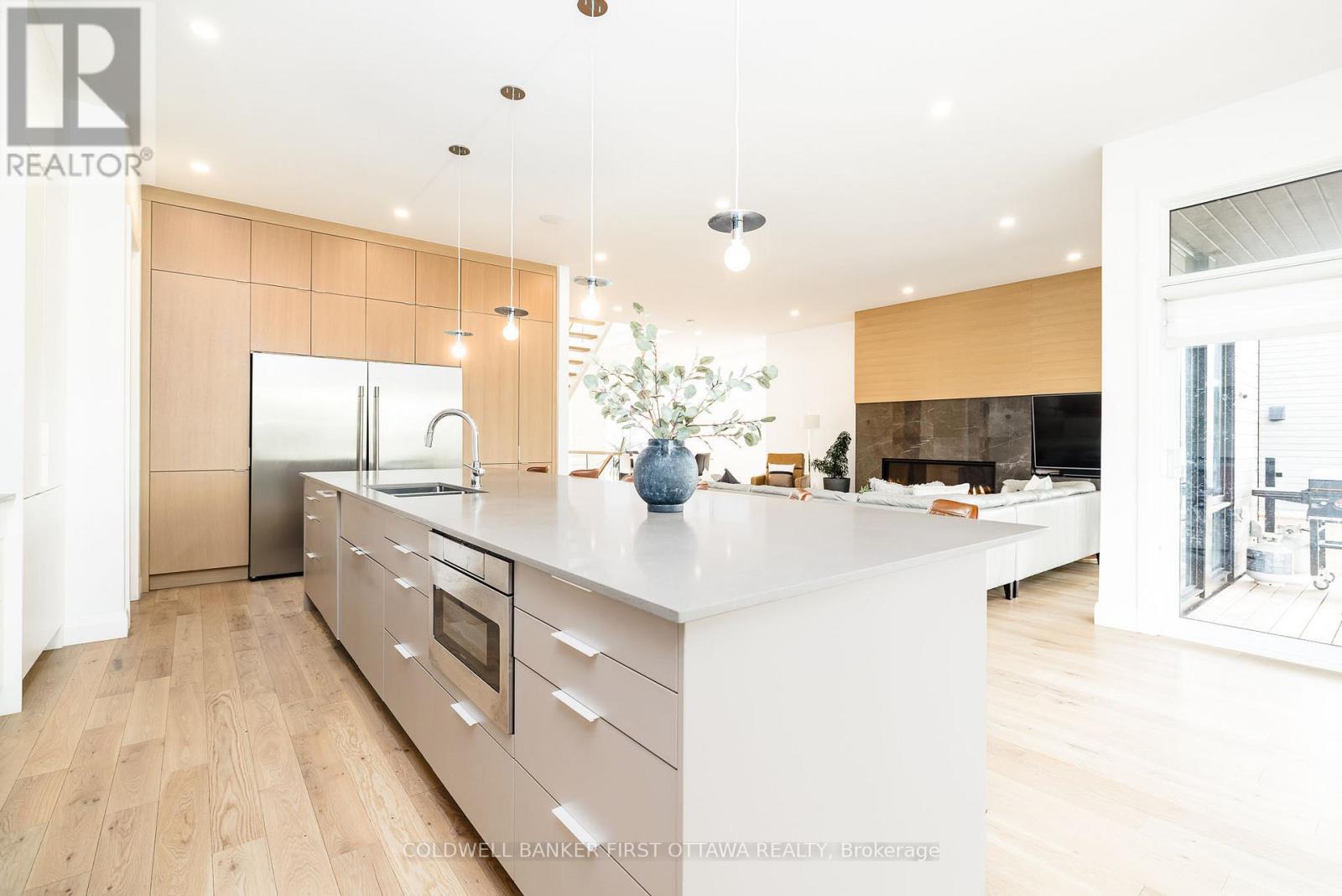 11A CARLETON CATHCART STREET - 14