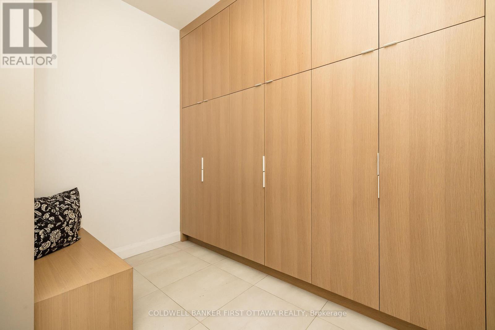 11A CARLETON CATHCART STREET - 20