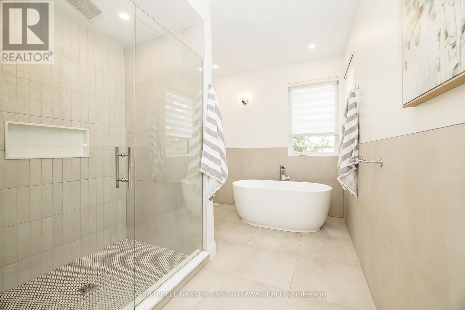 11A CARLETON CATHCART STREET - 28