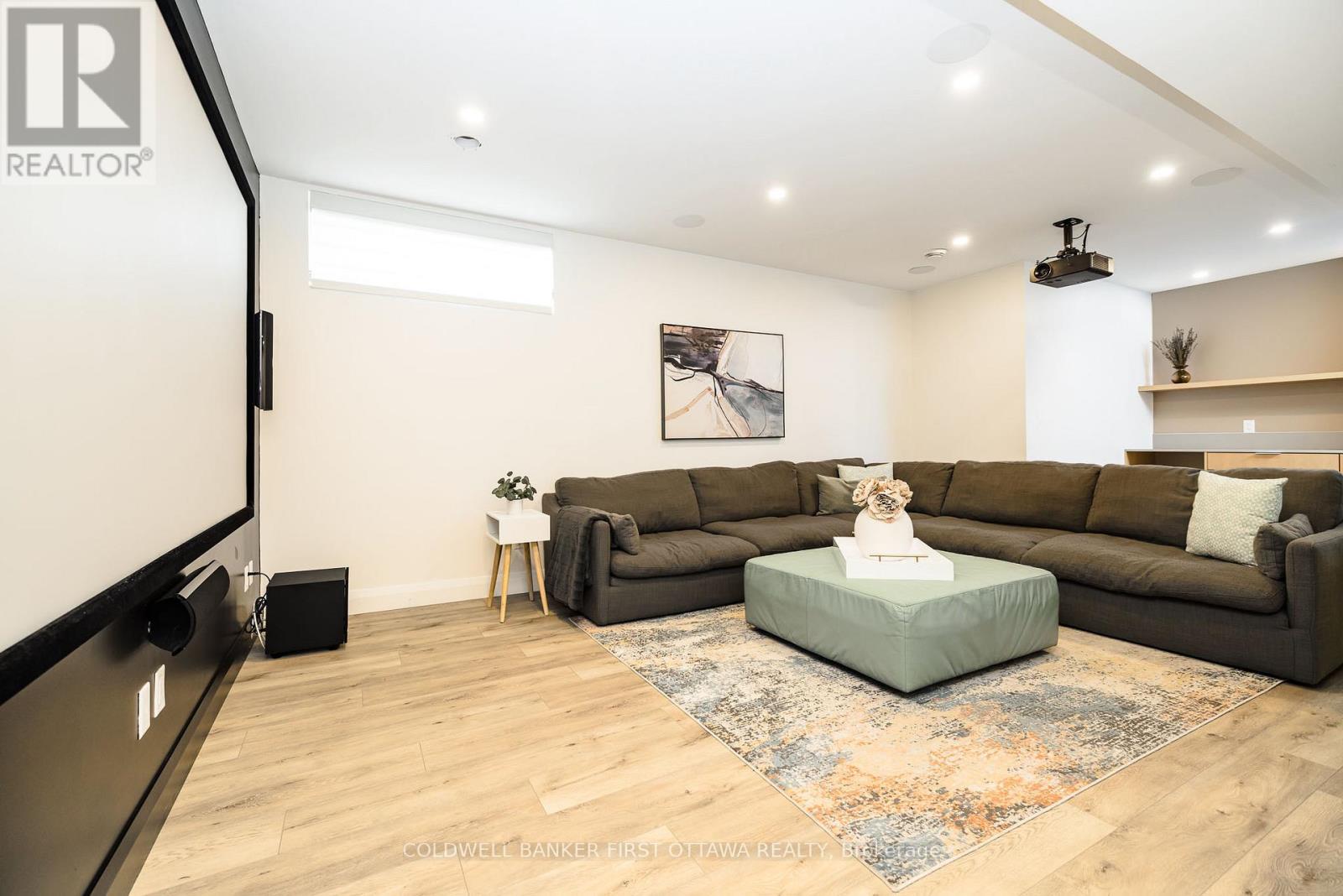 11A CARLETON CATHCART STREET - 38