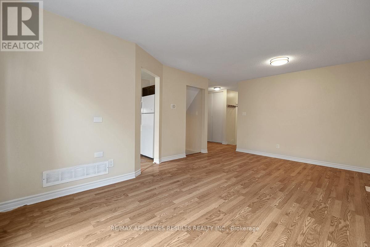 31 IPSWICH TERRACE - 8