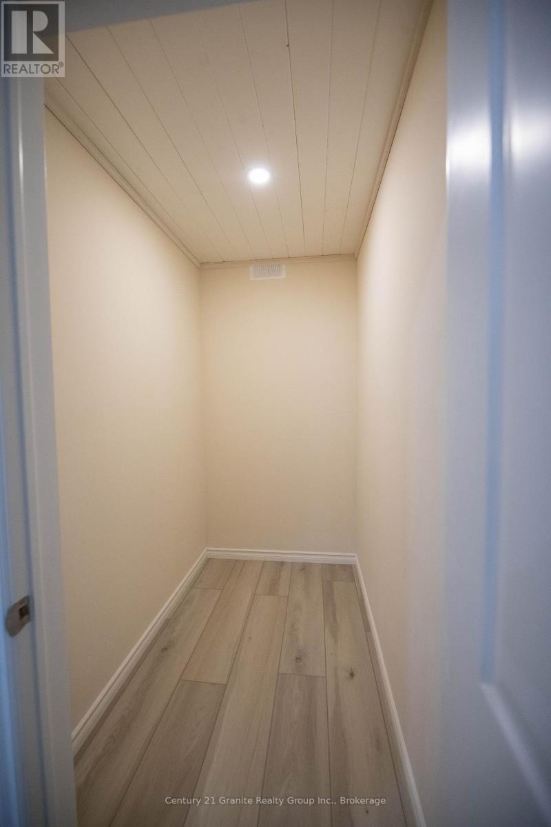 1160 KENNISIS LAKE ROAD - 20