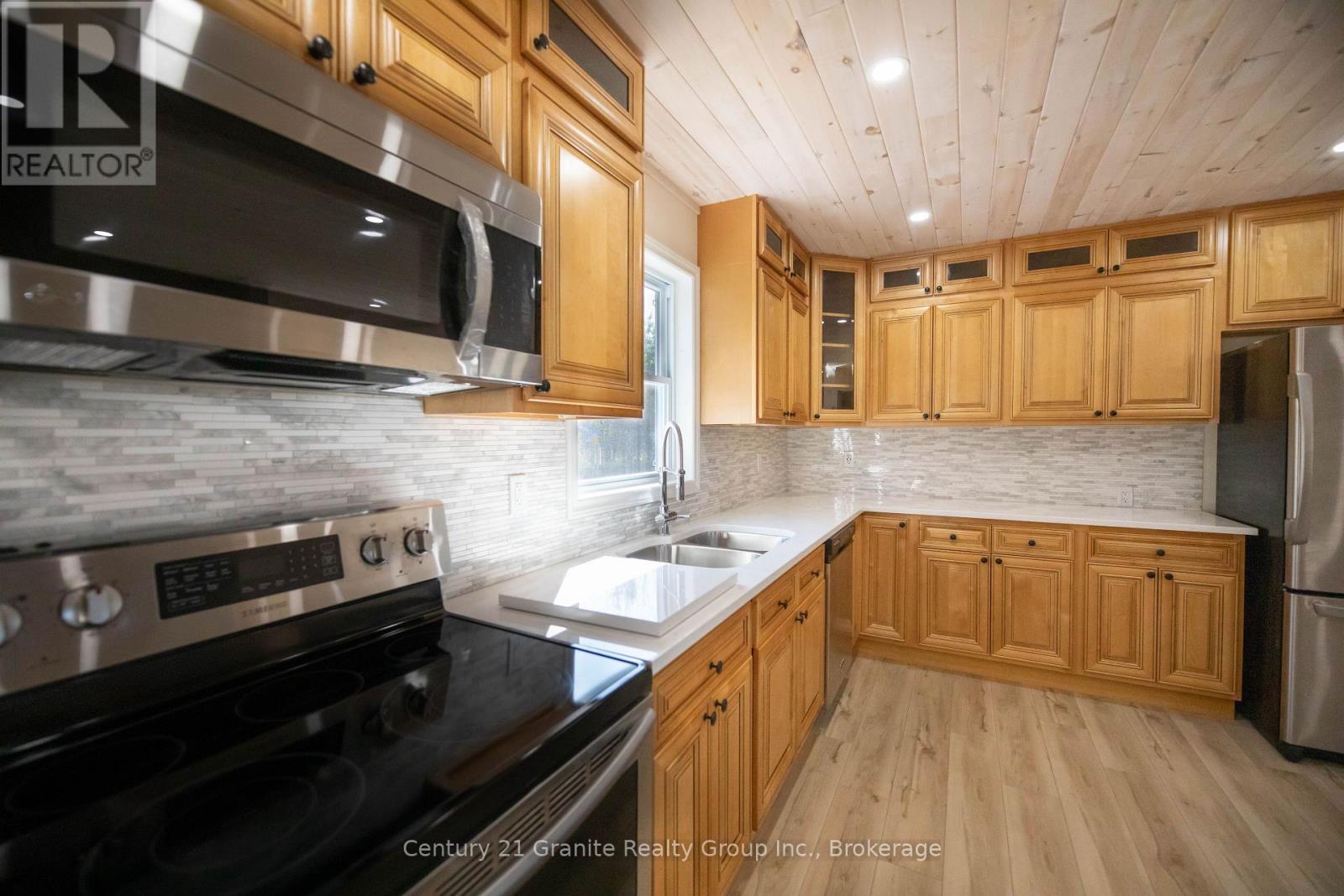 1160 KENNISIS LAKE ROAD - 6