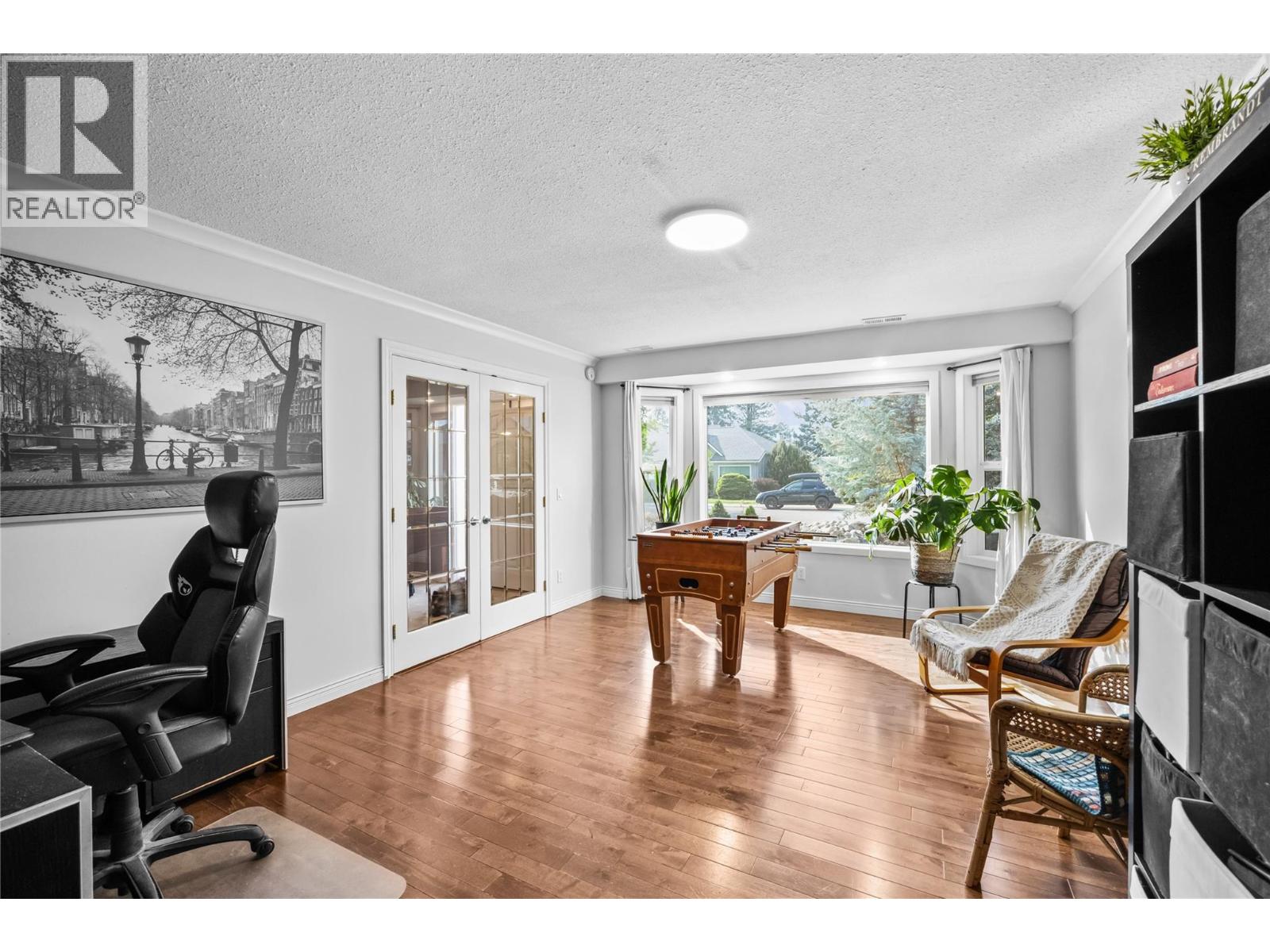 2520 EVERGREEN Drive, Penticton