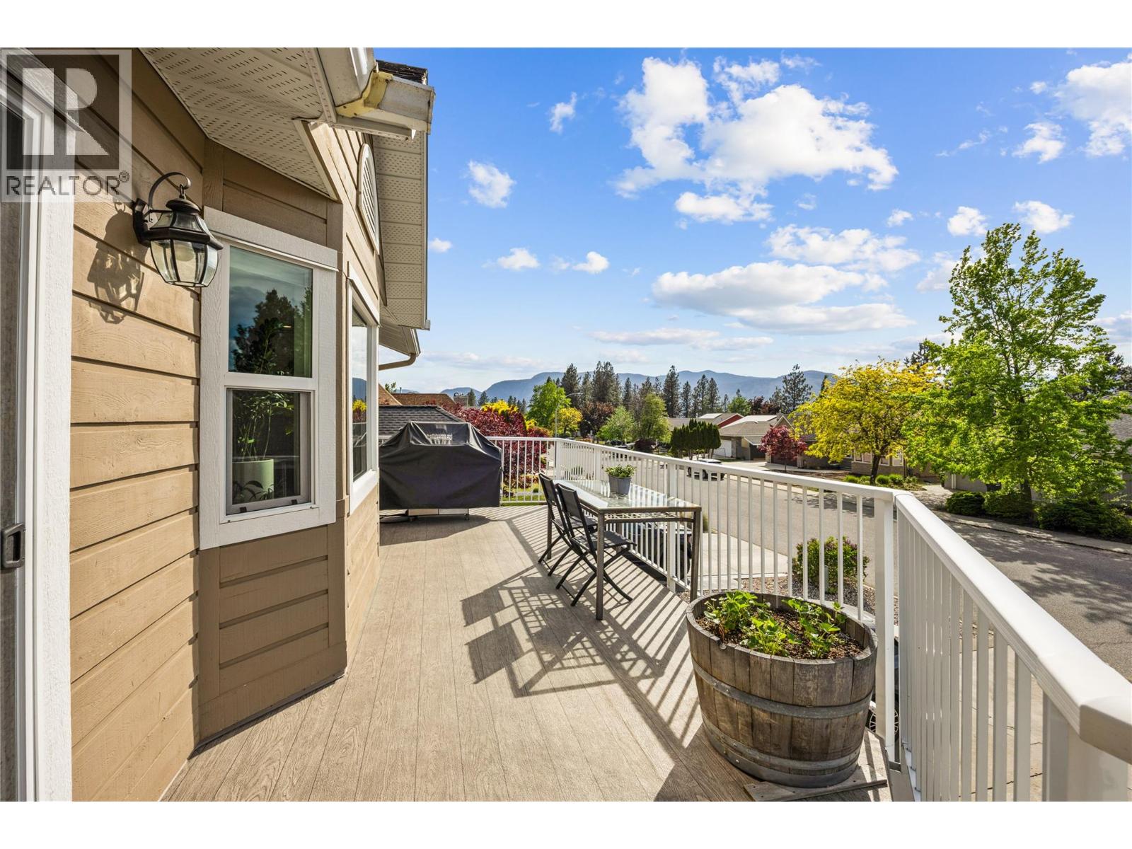 2520 EVERGREEN Drive, Penticton