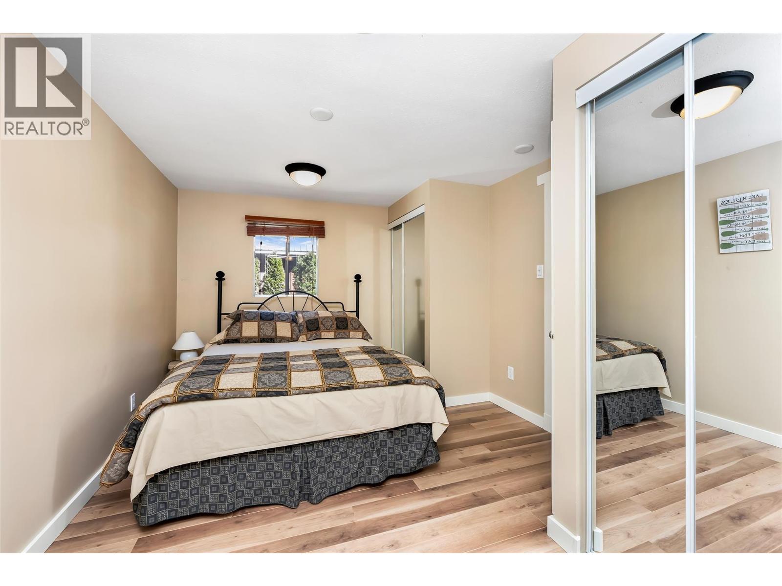 8979 Hummingbird Frontage Road - 21
