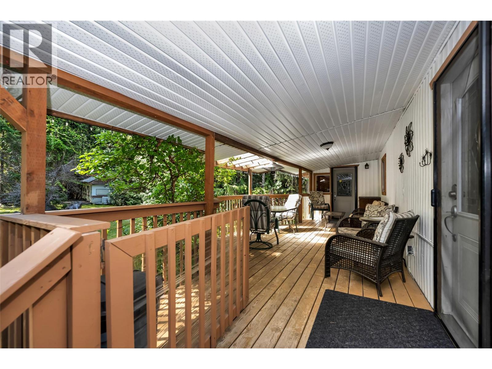 8979 Hummingbird Frontage Road - 39