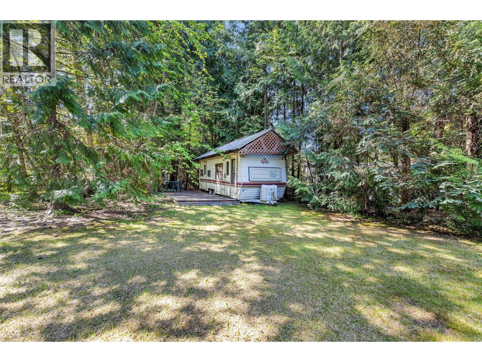 8979 Hummingbird Frontage Road - 50