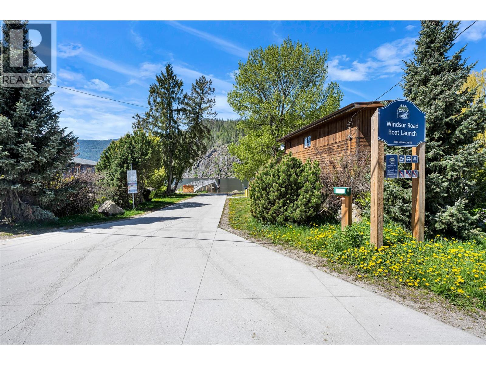 8979 Hummingbird Frontage Road - 67
