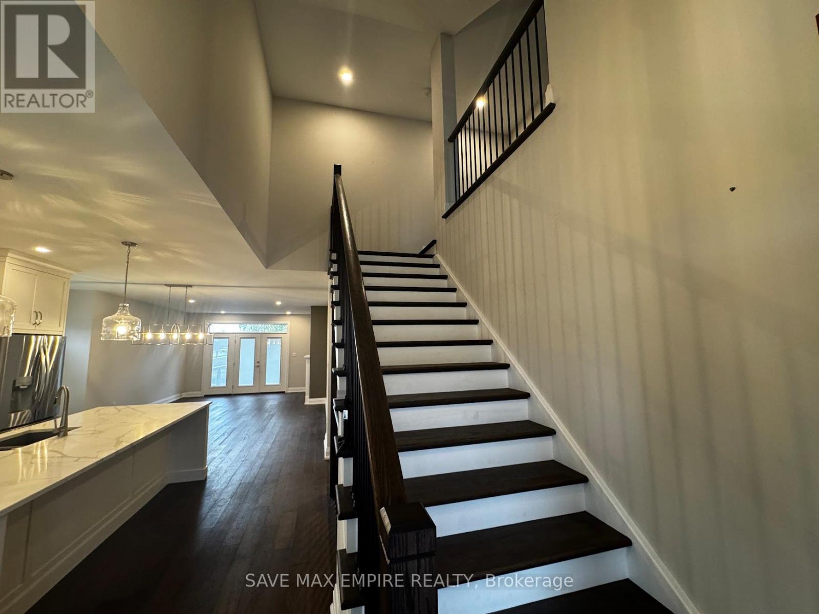 4-bedroom home for sale at 404 - 5 WOOD HAVEN DRIVE, Tillsonburg ON · photo 11 of 25