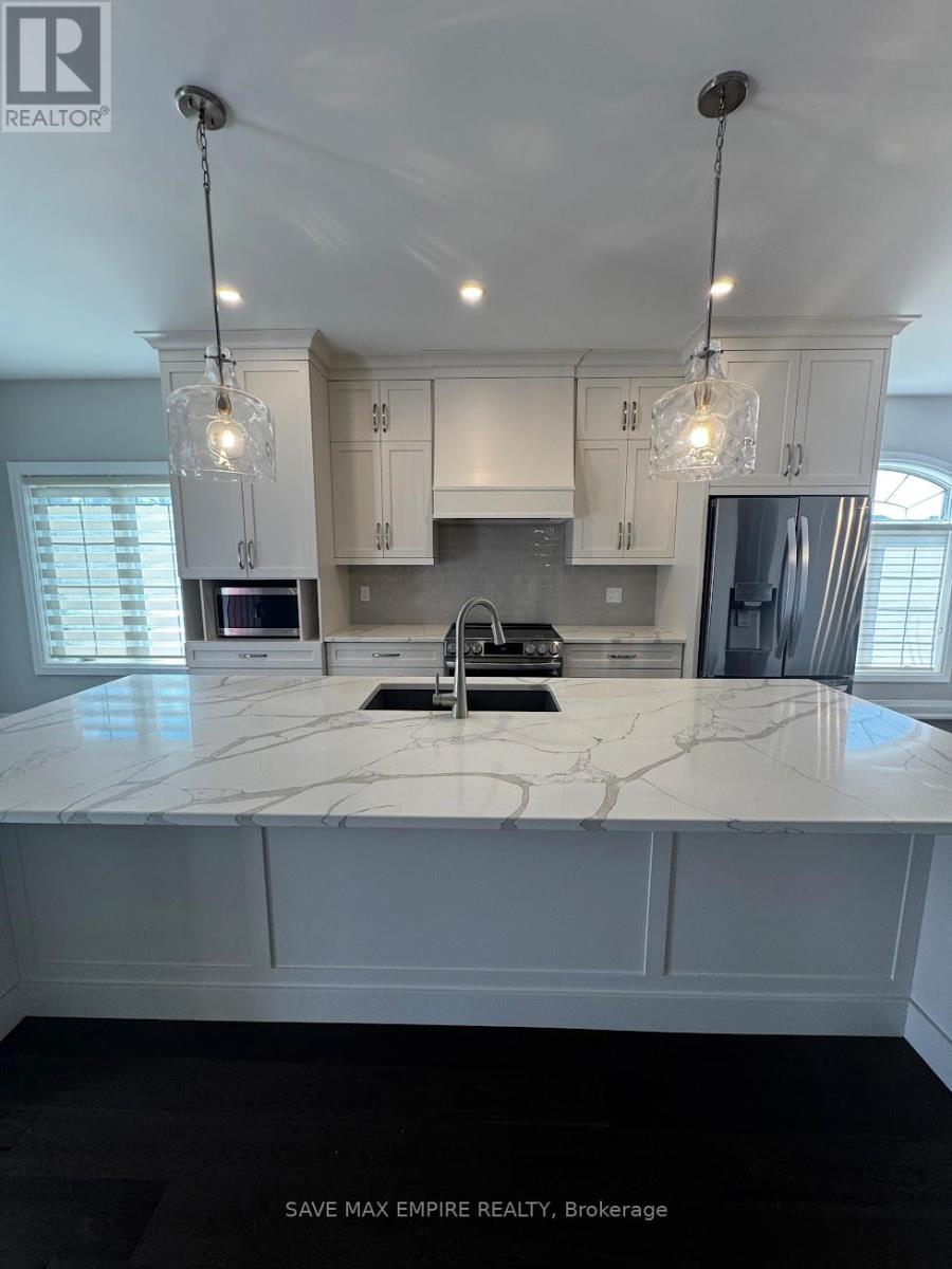 4-bedroom home for sale at 404 - 5 WOOD HAVEN DRIVE, Tillsonburg ON · photo 8 of 25