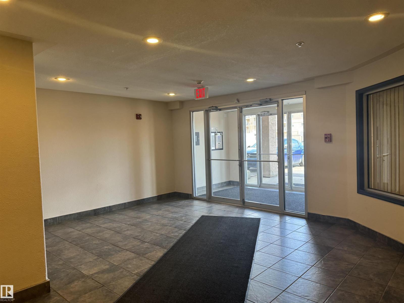 #210 11325 83 ST NW - 22