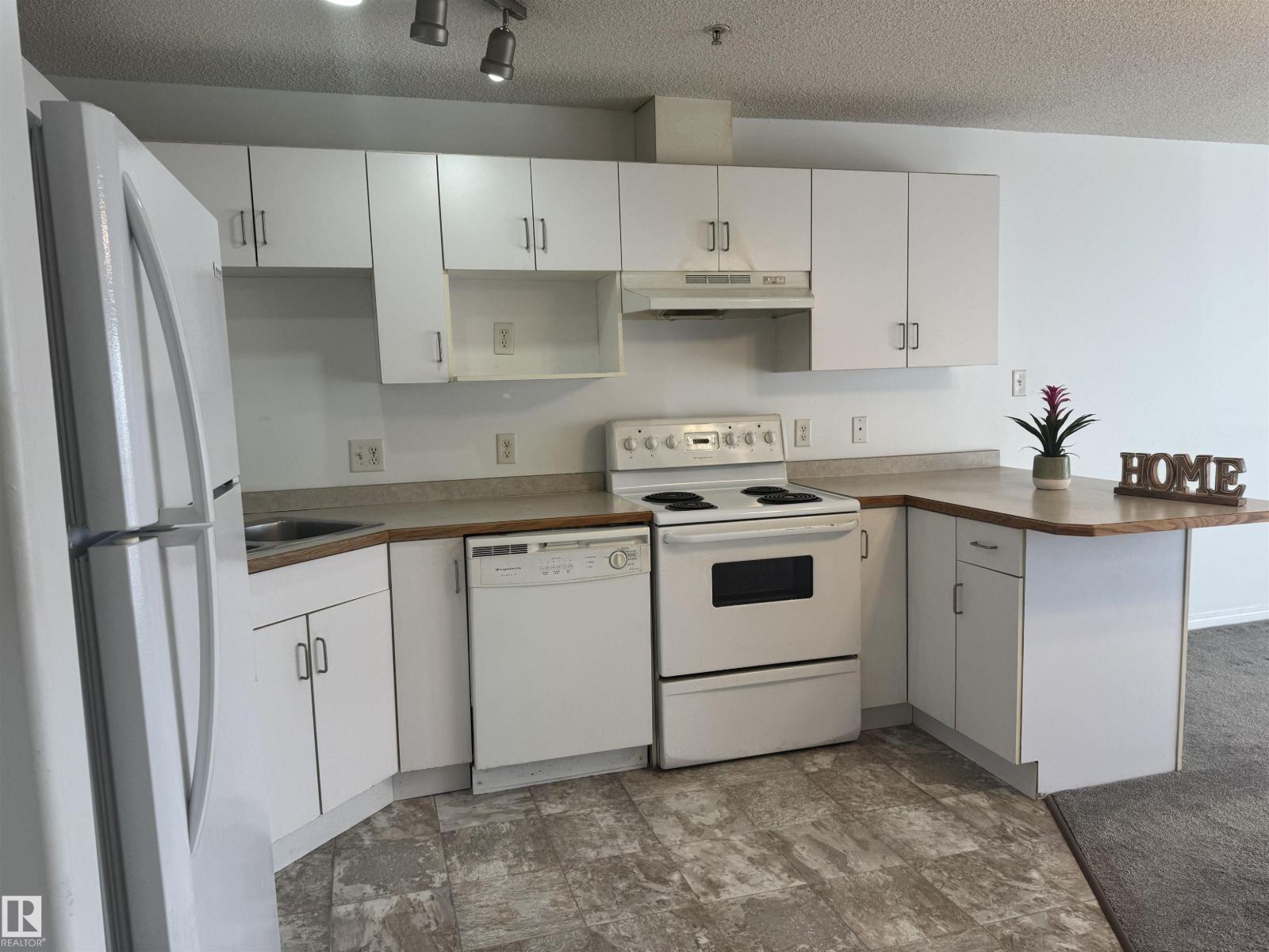 #210 11325 83 ST NW - 5