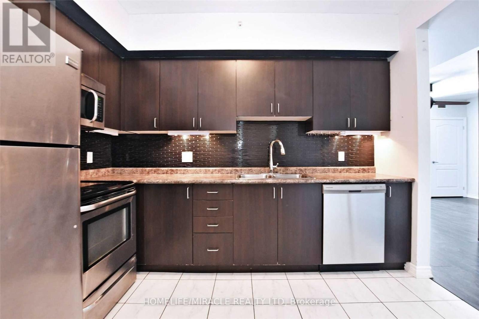 #303 39 FERNDALE DRIVE S - 15