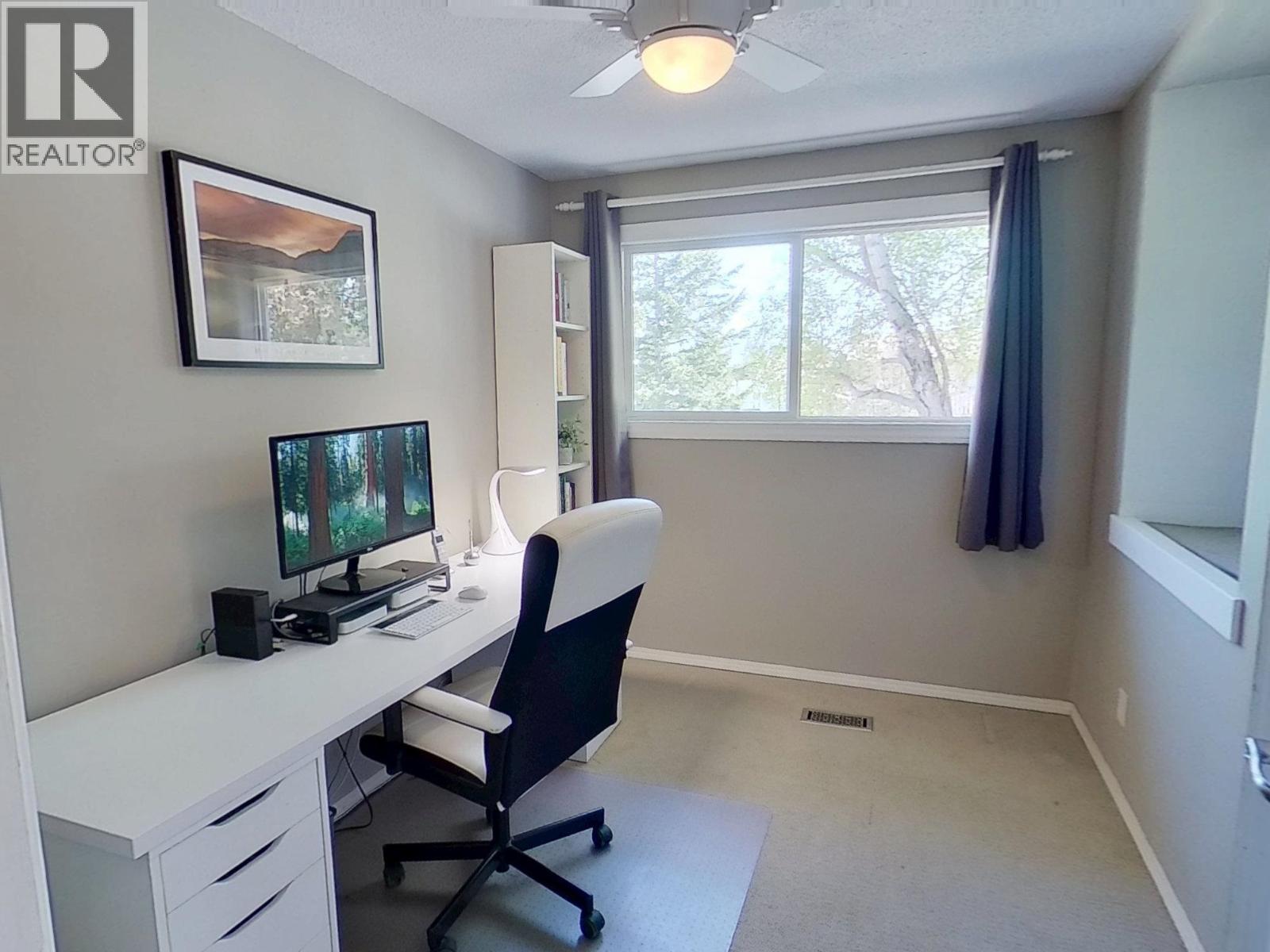 1375 LEWIS DRIVE - 12