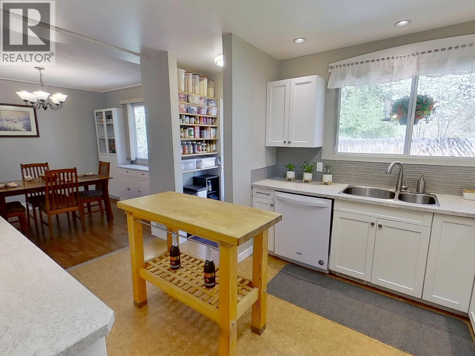 1375 LEWIS DRIVE - 8