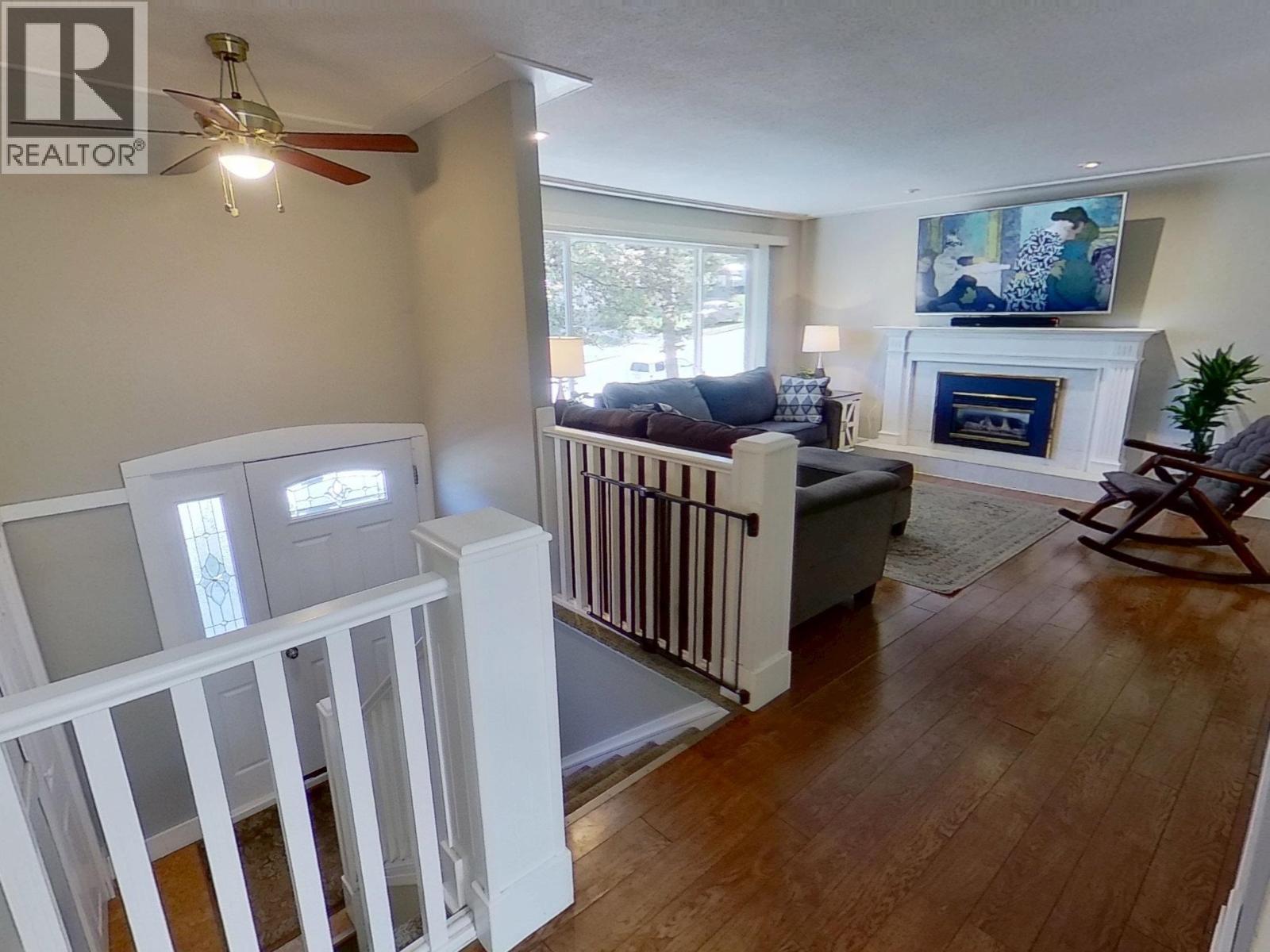 1375 LEWIS DRIVE - 18