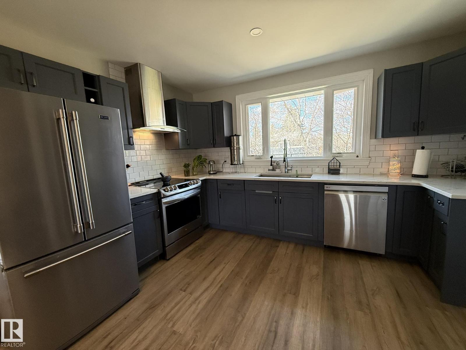 8004 180 ST NW - 10