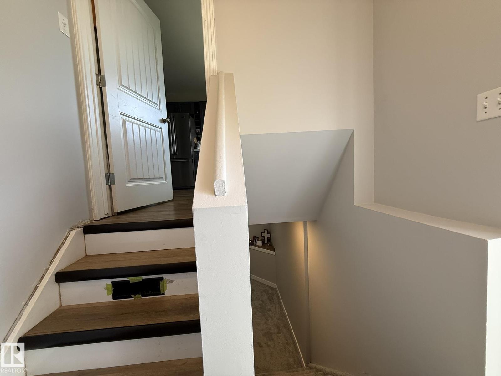 8004 180 ST NW - 24